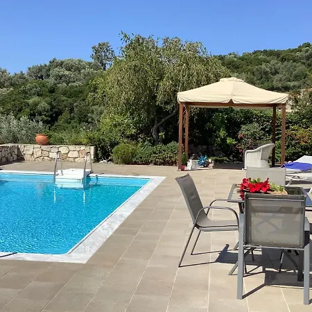 Limonari Bay Villas *